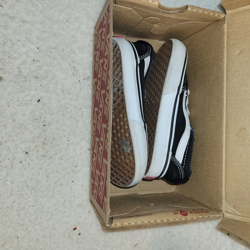 Vans Toddler Old Skool Black White Lace-Up Sneakers Shoes Size 7